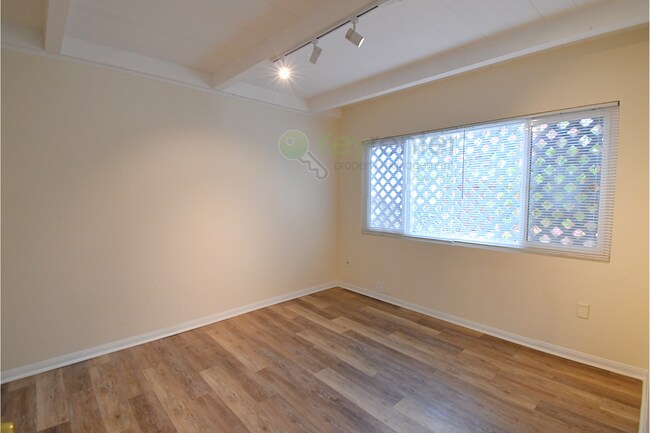 Building Photo - 624-A North Nevada St