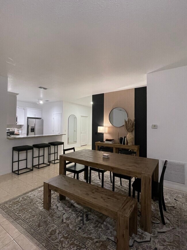 Building Photo - 3111 Sun Lake Ct