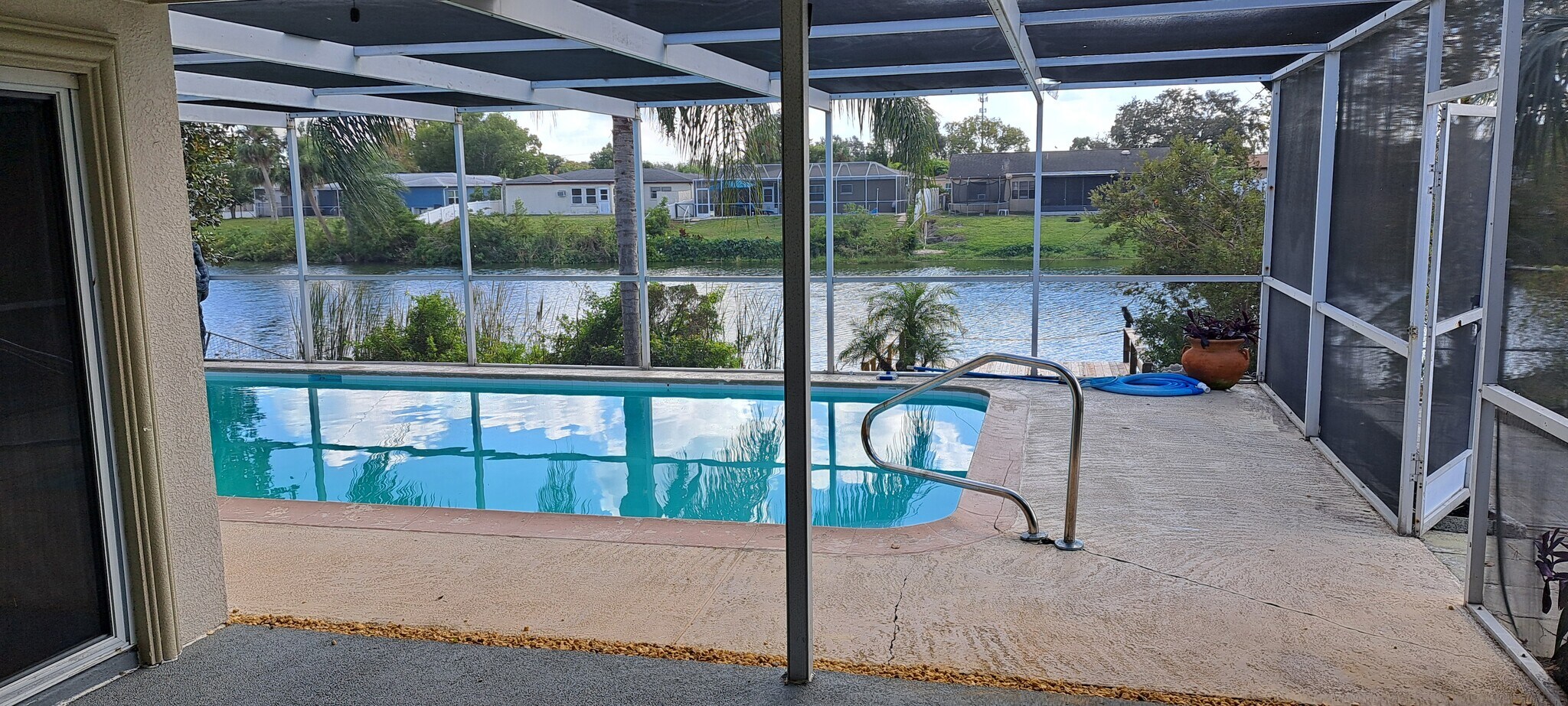 Building Photo - 8436 Newton Dr