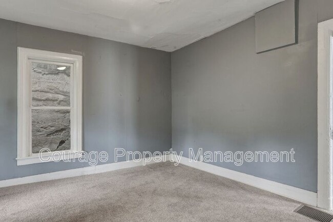 Building Photo - 291 Sunset Dr