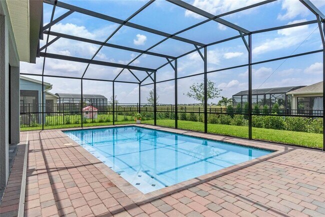 Building Photo - 16771 Oakboro St