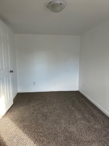 Building Photo - 1303 Kane St