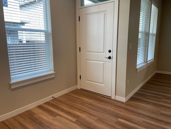 Building Photo - NEWLY BUILT 3 BED/2 BATH OPEN CONCEPT HOME...