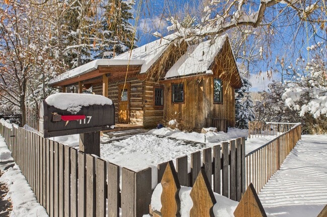 Primary Photo - 117 Neale Ave