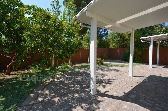 Building Photo - 6663 Pecan Ave