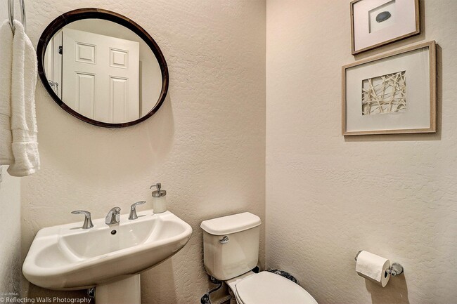 Building Photo - 3163 E Los Altos Ct