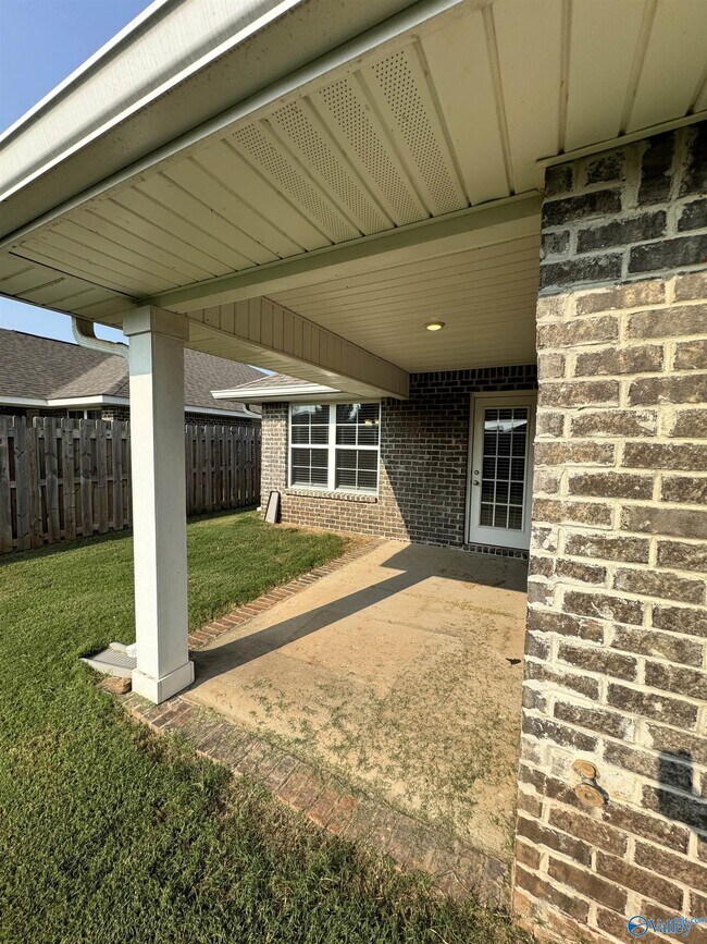 Building Photo - 109 Ardsley Dr