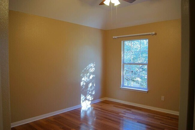 Building Photo - 3106 Scarlet Oak Cove