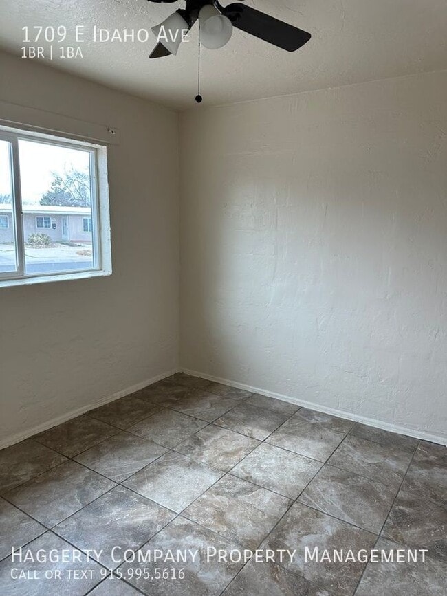 Building Photo - 1709 E Idaho Ave