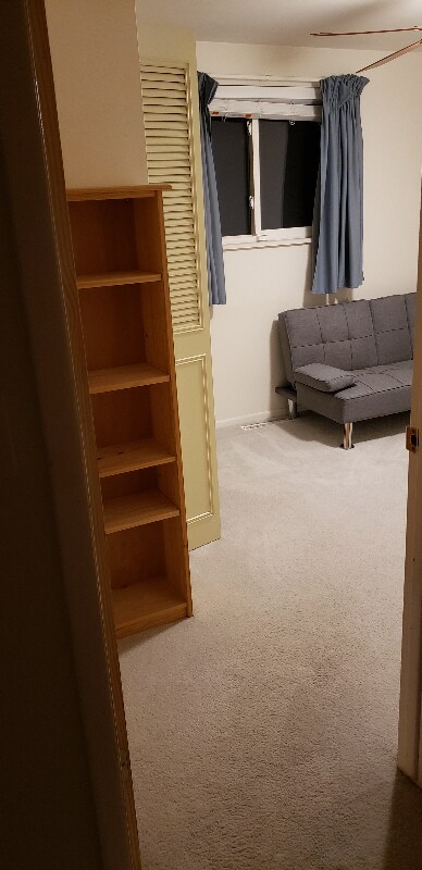 Building Photo - 5365 Silver Spur Ave