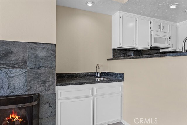 Building Photo - 33532 Valley View Ct