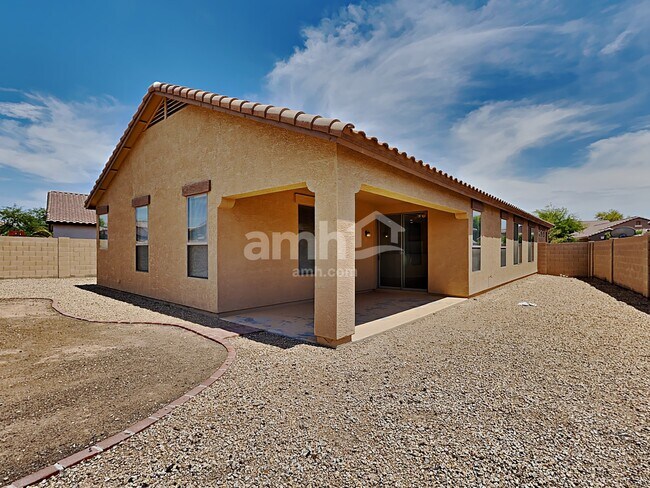 Building Photo - 10146 W Cordes Rd