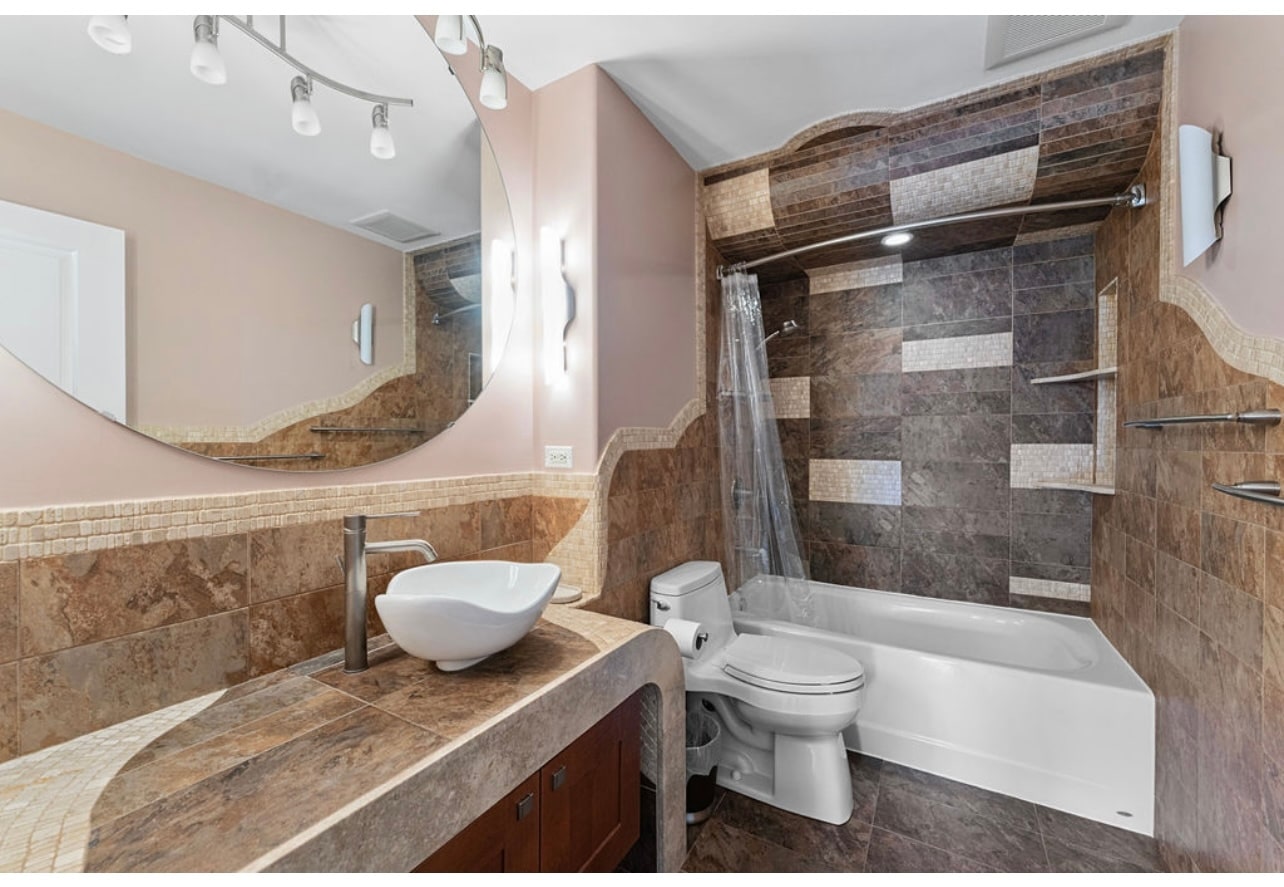 Building Photo - 5400 Carriageway Dr