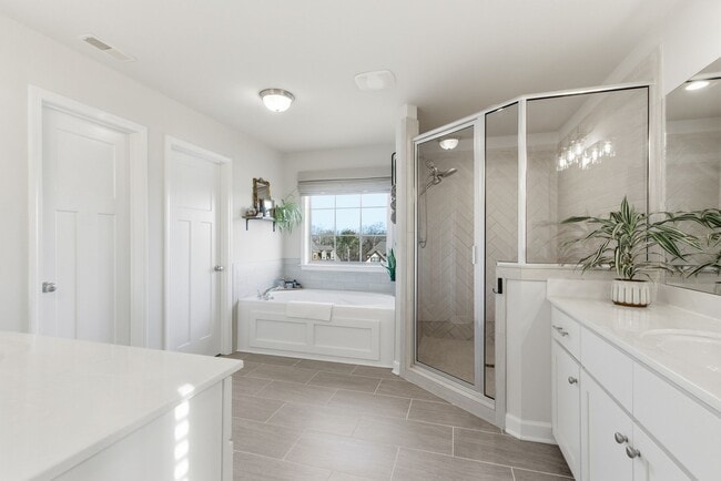 Building Photo - 2046 Lequire Ln