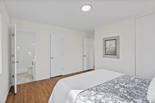 Building Photo - 14085 85th Pl N