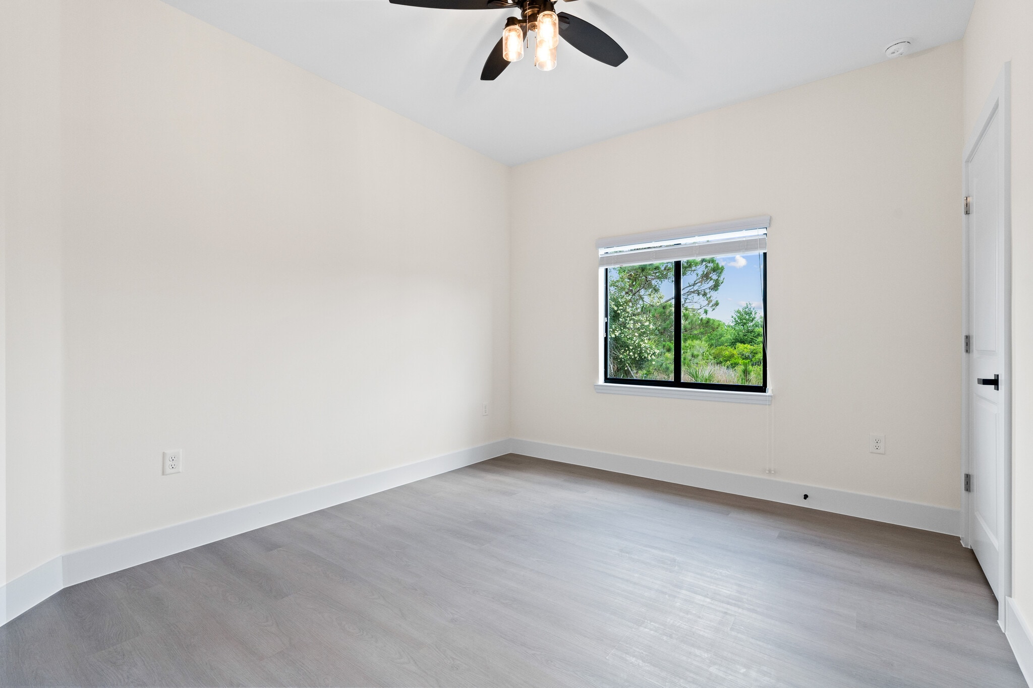 Building Photo - 12138 Tetzel Ave