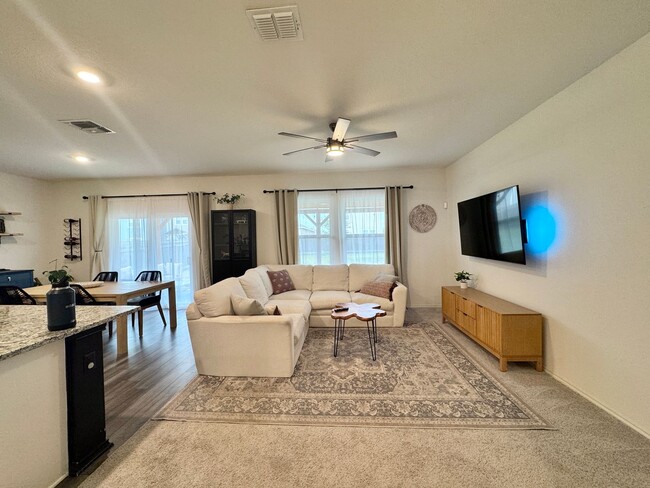 Building Photo - 5003 Cassiopeia-