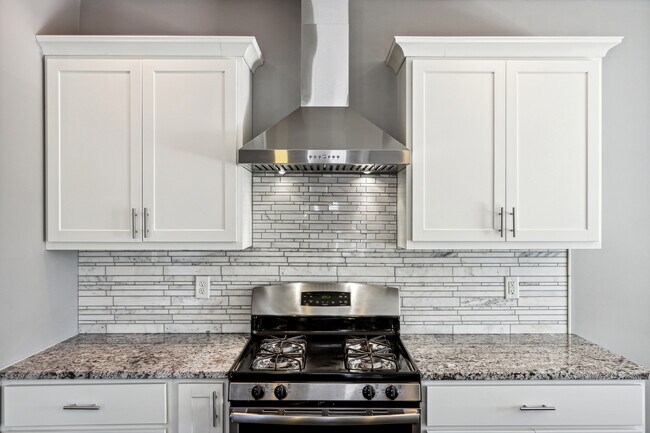 Building Photo - 4533 Nicklaus Dr