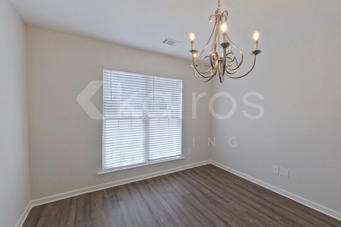 Building Photo - 1883 Landing Pl