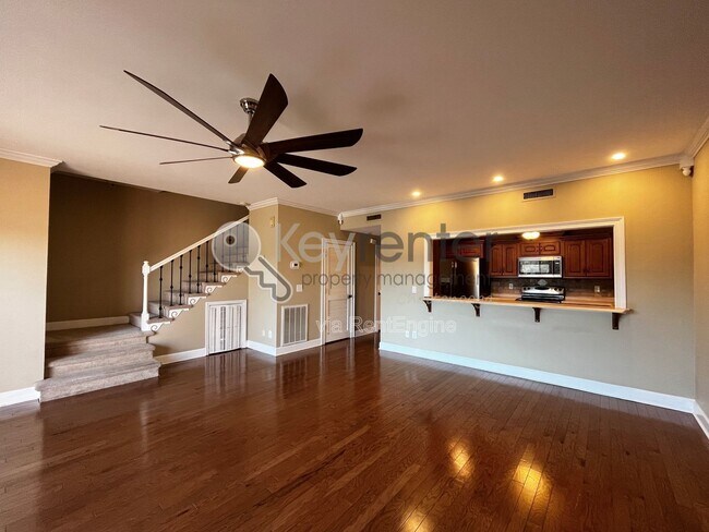 Building Photo - 3166 Waterfront Dr