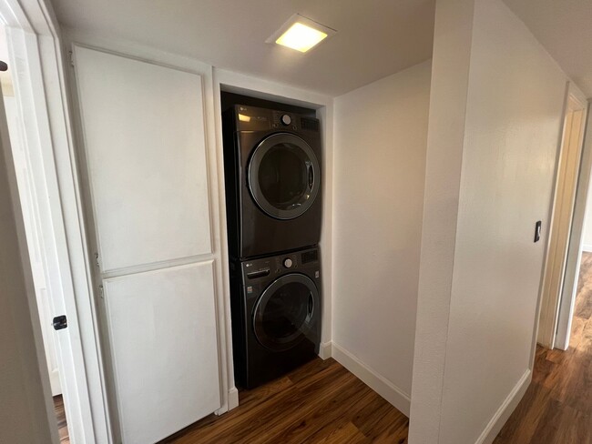 Building Photo - TWO PARKING SPACES INCLUDED! In Unit Washer & Dryer! Large Private Patio for Bikes, Boards and Bb...