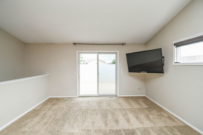 Building Photo - 3436 W 84th Pl