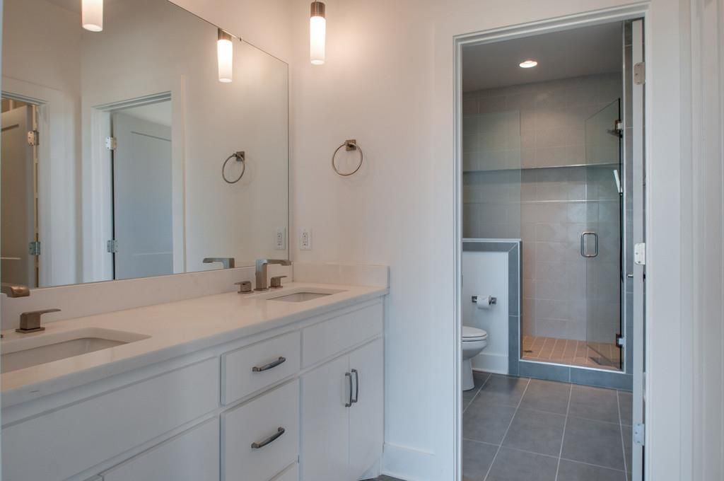 master bathroom - 1207 Tremont Ave