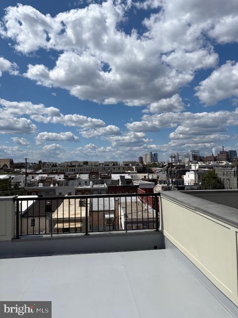 Building Photo - 1408 Steuart St