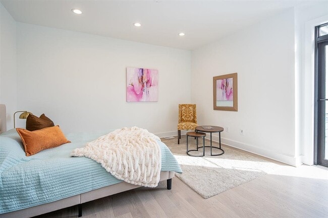 Building Photo - 110 Brunswick St