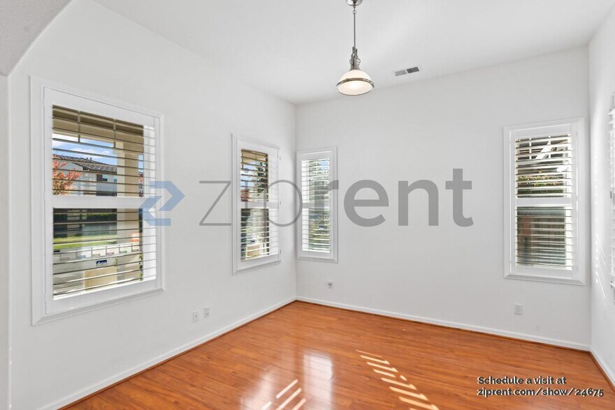 Building Photo - 2883 Seadrift Cir