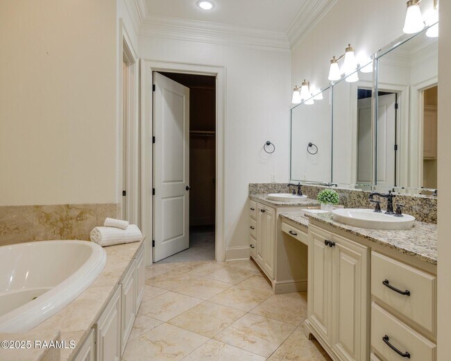 Building Photo - 202 Pendleton Blvd