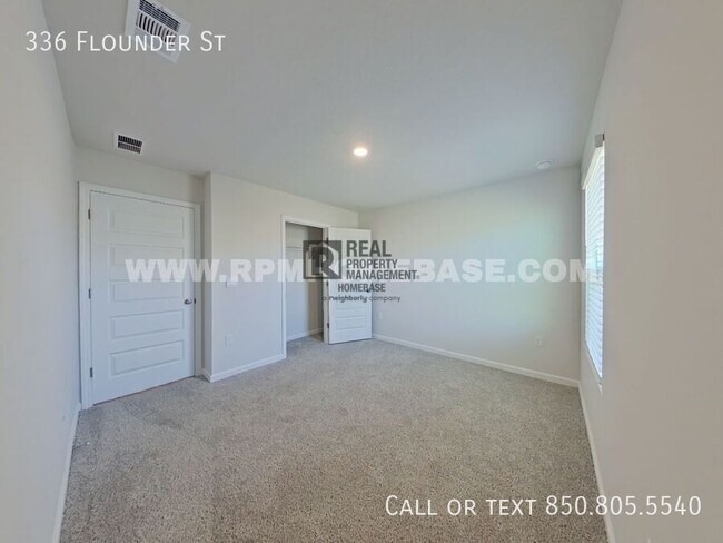 Building Photo - 336 Flounder St