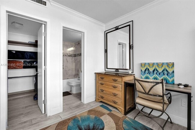 Building Photo - 1460 Ocean Dr