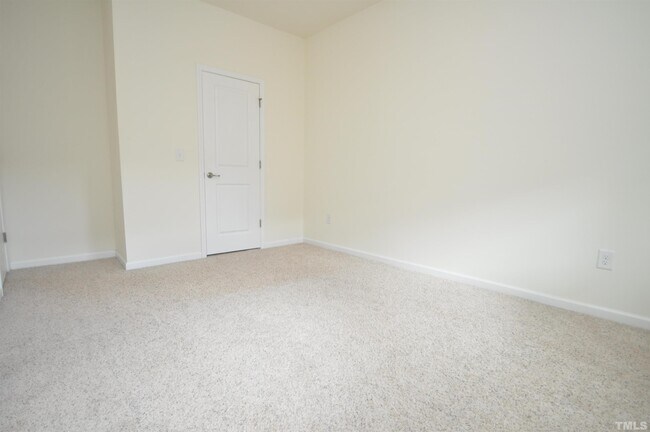 Building Photo - 5405 Cambridgeshire Loop