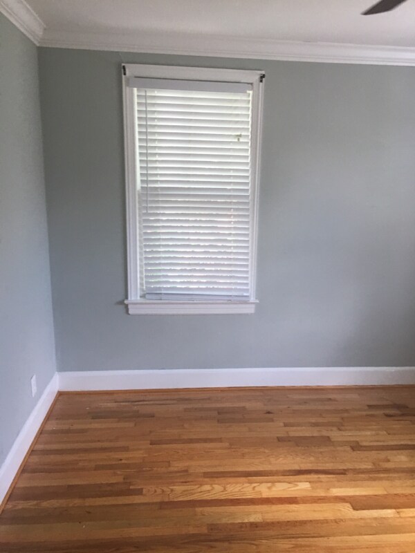 Building Photo - 3407 River Dr