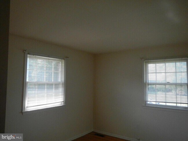 Building Photo - 9 Stoneyhurst Ct