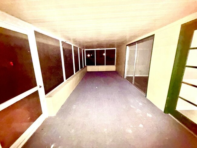 Building Photo - 6407 SE 108th St