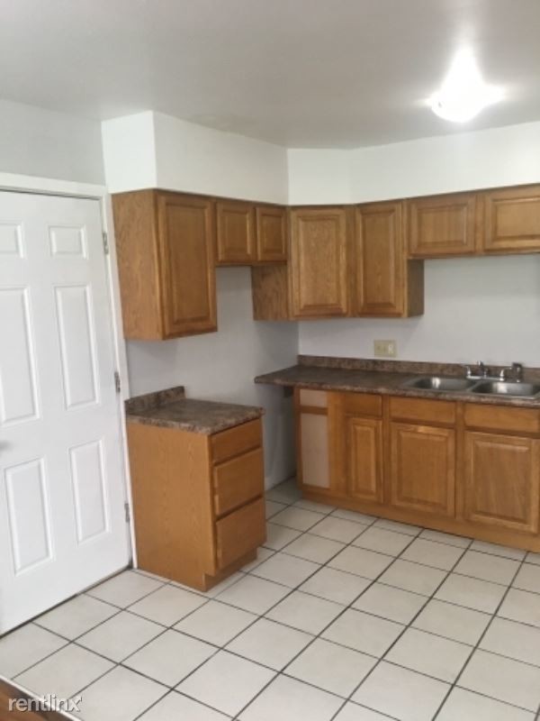 Primary Photo - 2 br, 1 bath Apartment - 2845 E University St