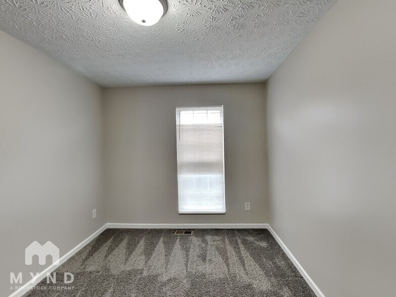 Building Photo - 1998 Grove Way