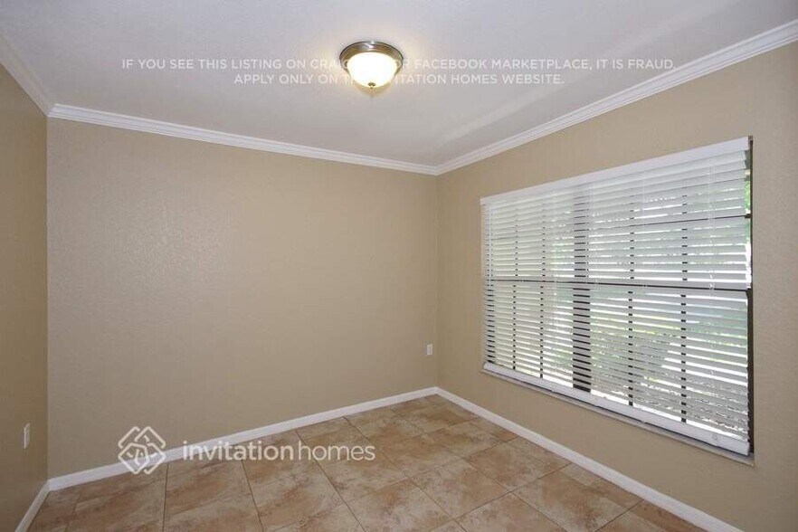 Building Photo - 1904 High Glen Ct N