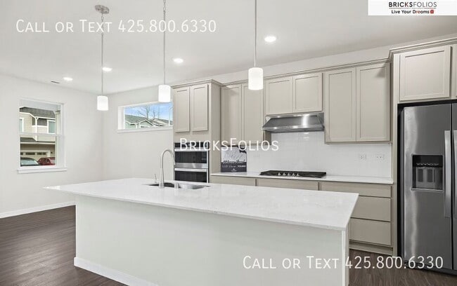 Building Photo - 5115 86th Ave NE