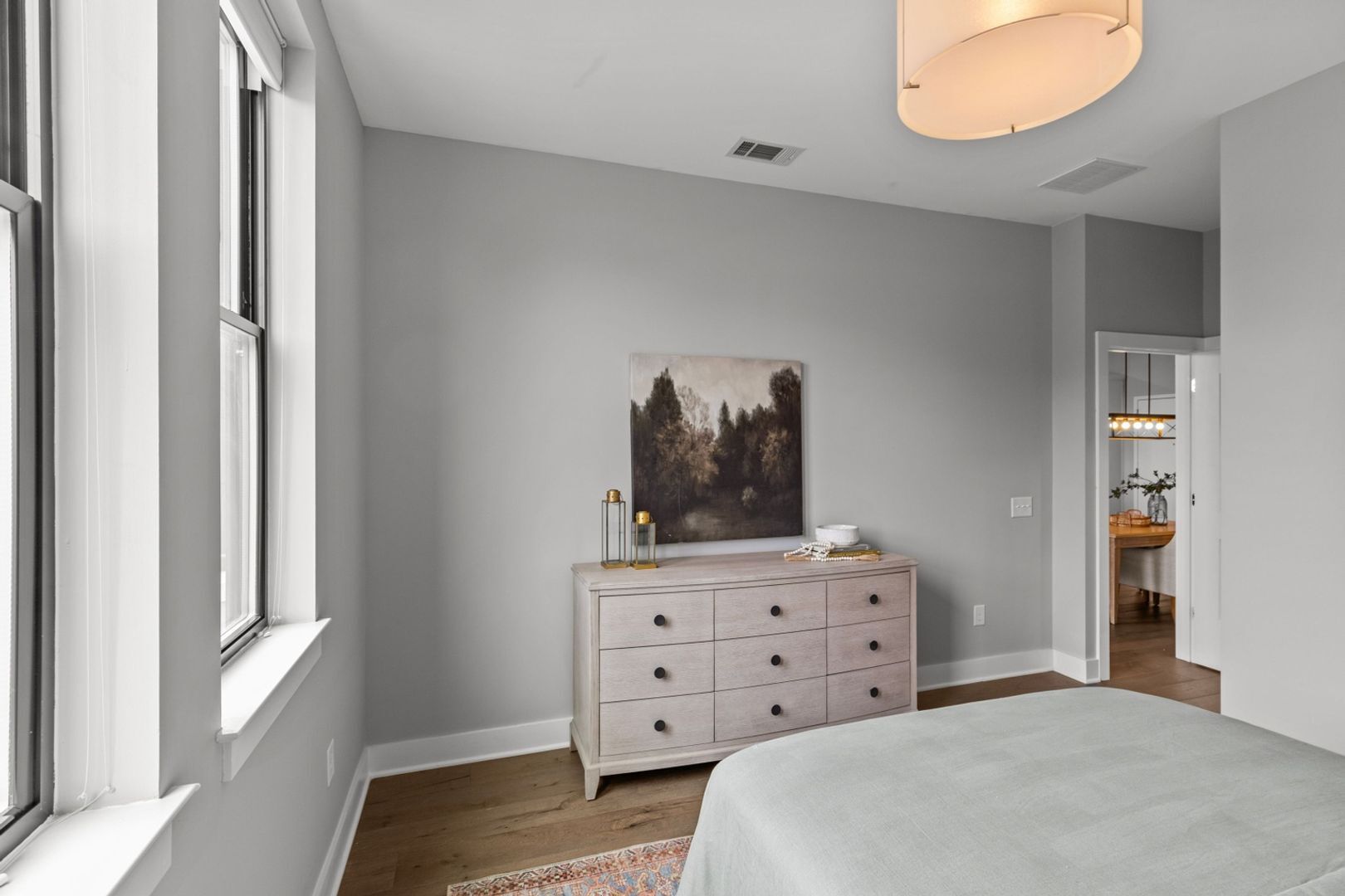 Building Photo - 2401 Euclid Ave