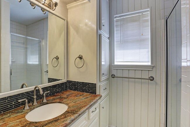 Building Photo - 12214 Whittington Dr