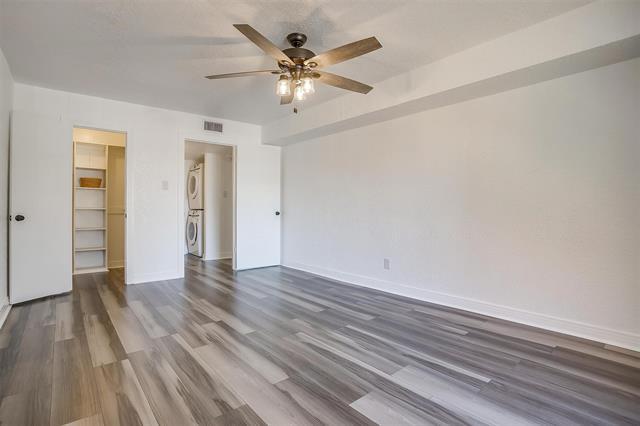 Building Photo - 4006 Ridglea Country Club Dr