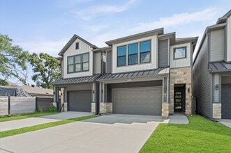Building Photo - 1228 Wycliffe Dr