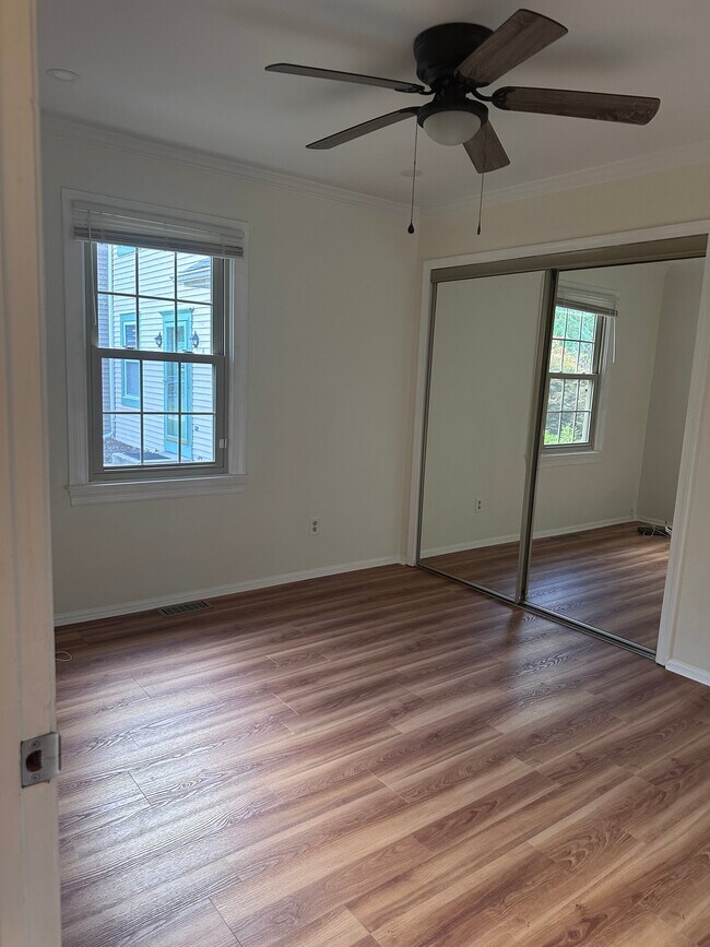 Building Photo - 7 Wisina Ct