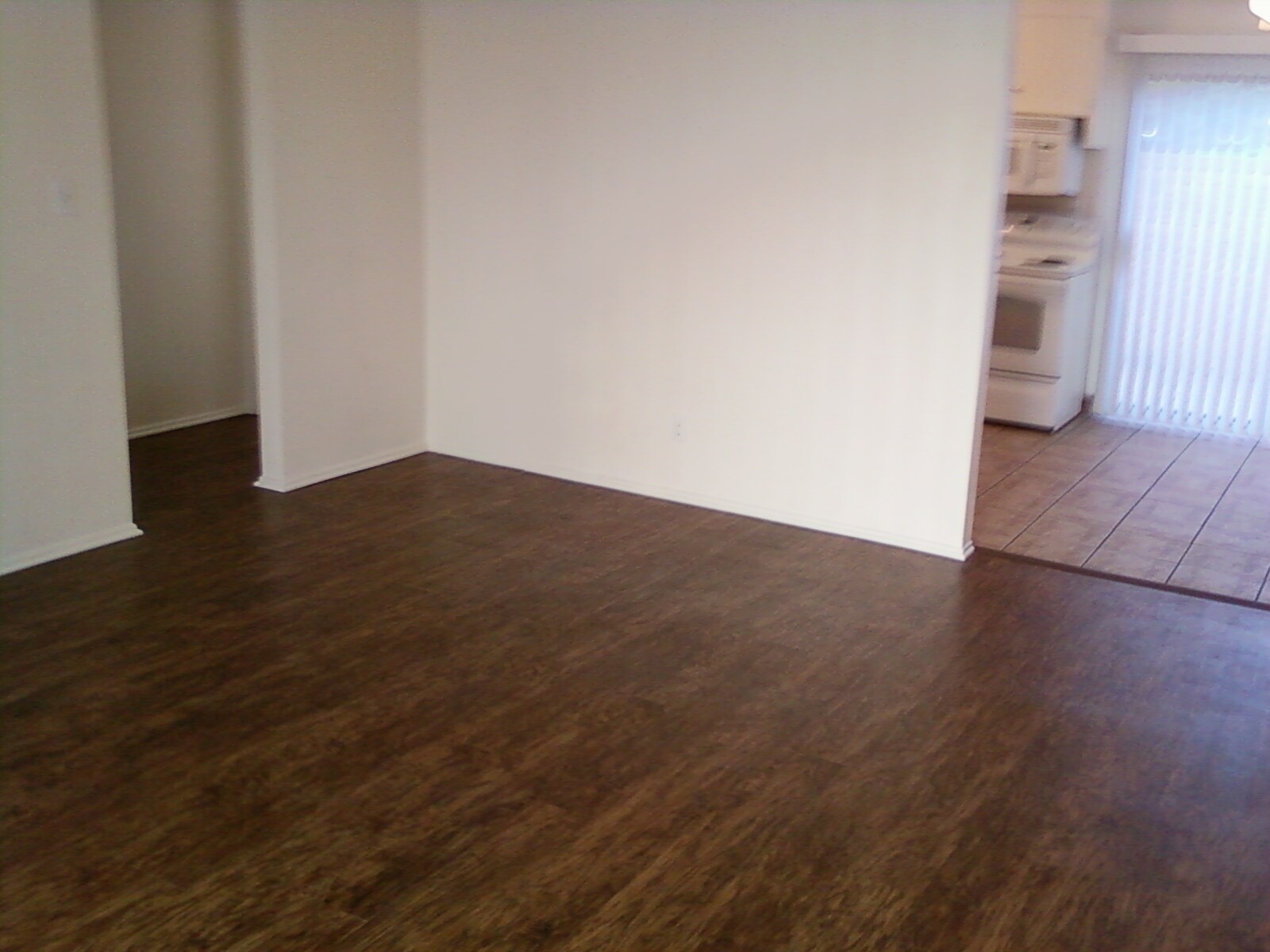 open plan - 3334 N Fruit Ave