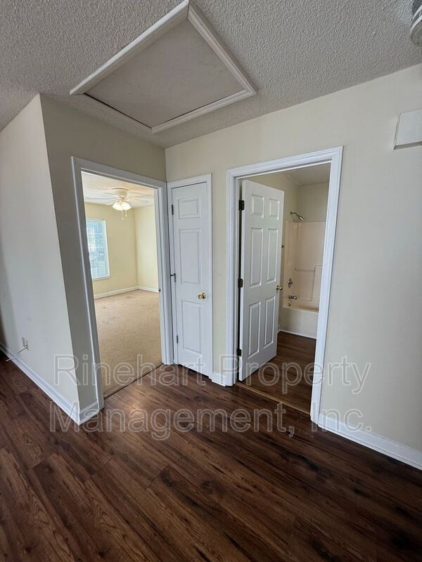 Building Photo - 1081 Cherry Meadow Ln