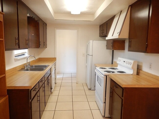 Building Photo - 2338 Eastgate Way