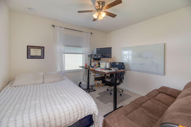 Building Photo - 8148 NW Greenbank Cir